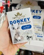 صابون آبرسان و سفید کننده پوست Madam Ranee مدل Donkey Milk وزن 100 گرم Madam Ranee Moisturising And Whitening Donkey Milk Soap 100gr