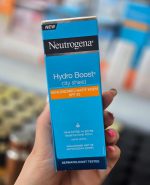 کرم ضد آفتاب بی رنگ نوتروژینا مدل Hyroboost با SPF50 مناسب انواع پوست حجم 30 میلی لیتر